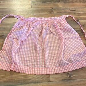 Vintage pink & white gingham apron